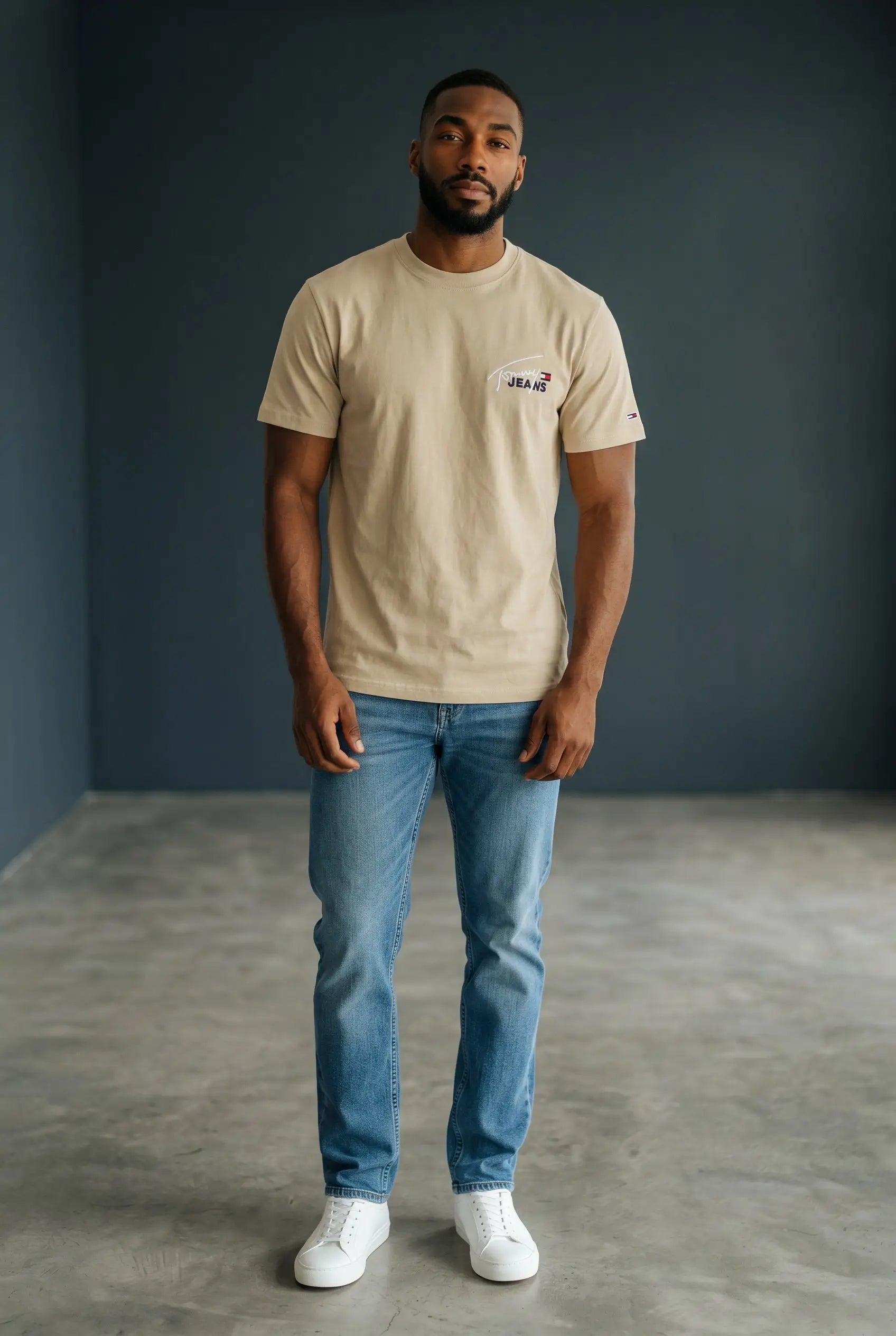 TOMMY BASIC T-SHIRT