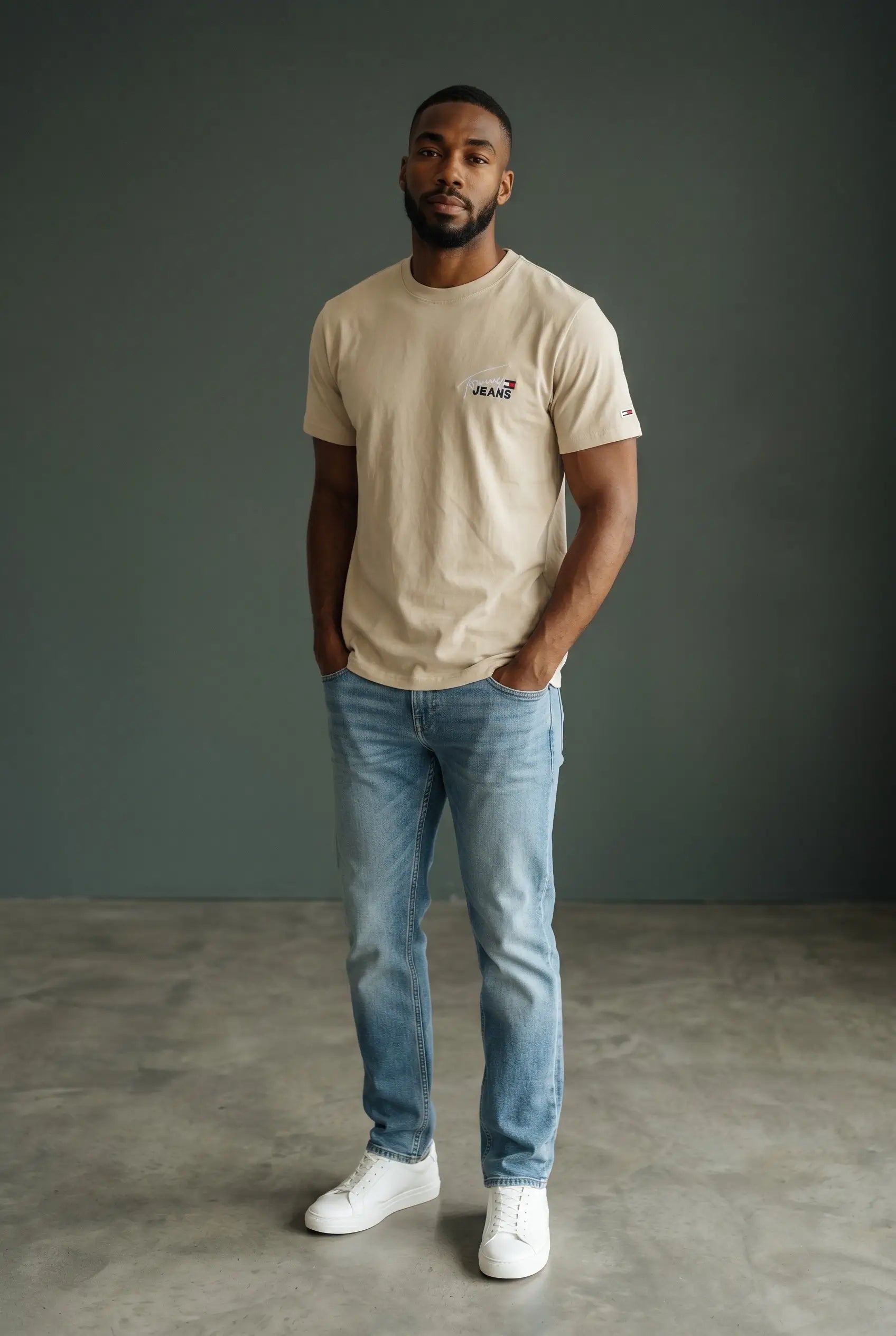 TOMMY BASIC T-SHIRT